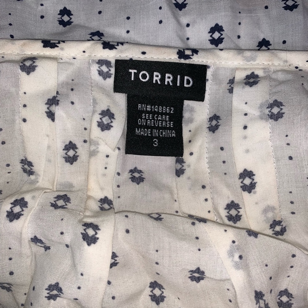 Torrid Blouse - Picture 4 of 4